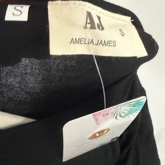 Amelia James Black Drawstring Short Sleeve Jumpsuit. NWT. Women’s size small. - Picture 4 of 5